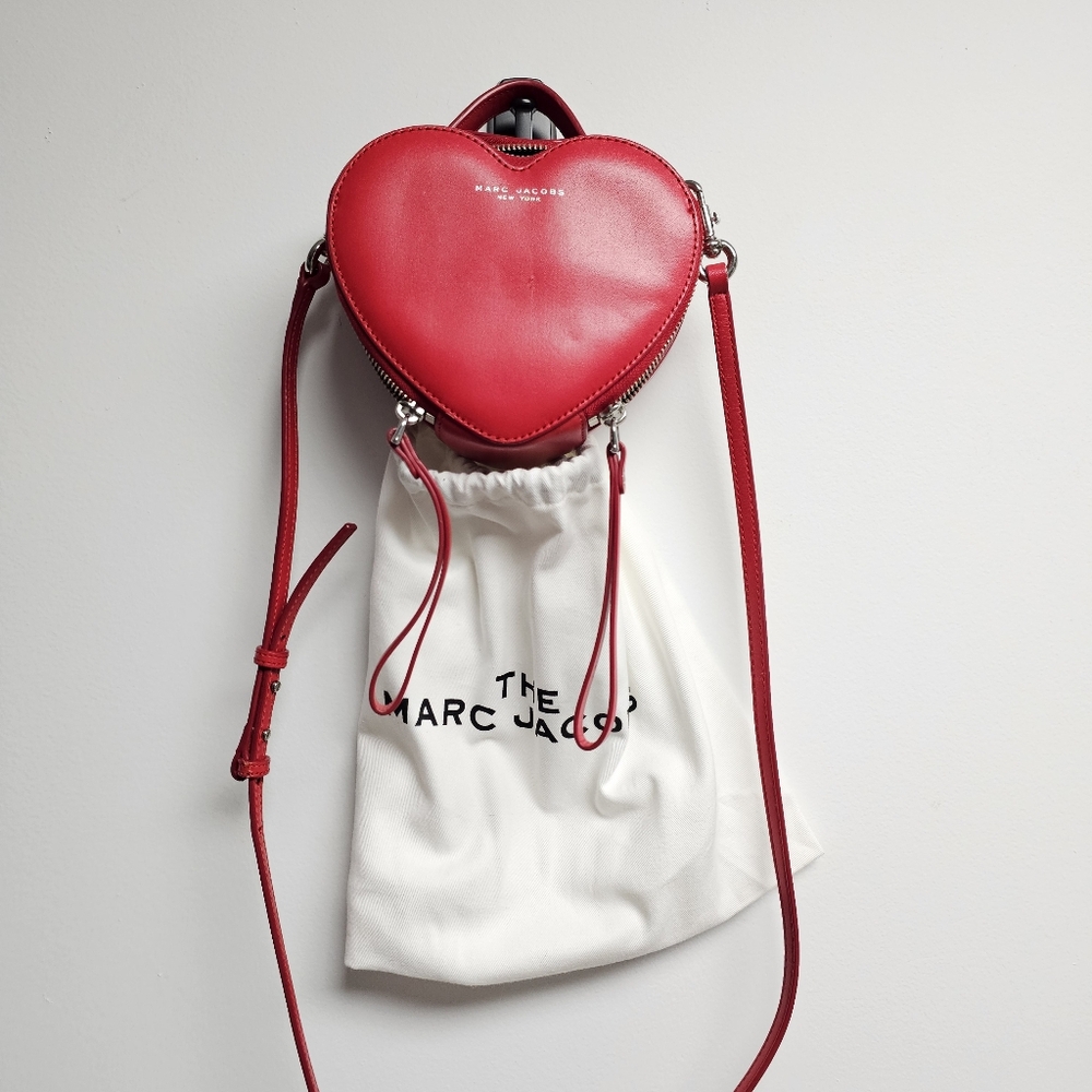 Marc Jacobs Heart Shaped purse - Picture 16 of 16